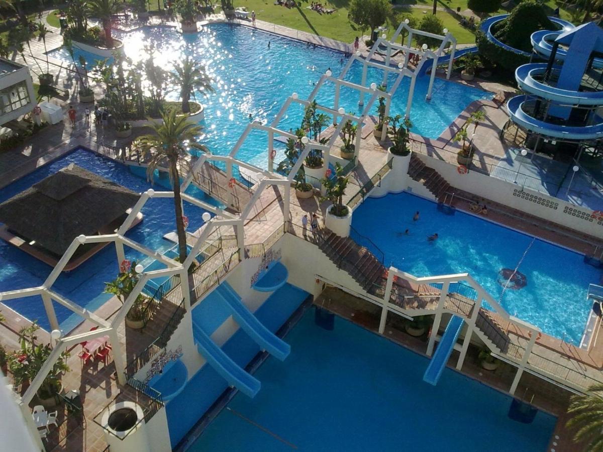 Estudios Y Benal Beach *