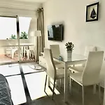 Estudios y Apartamentos Benal Beach