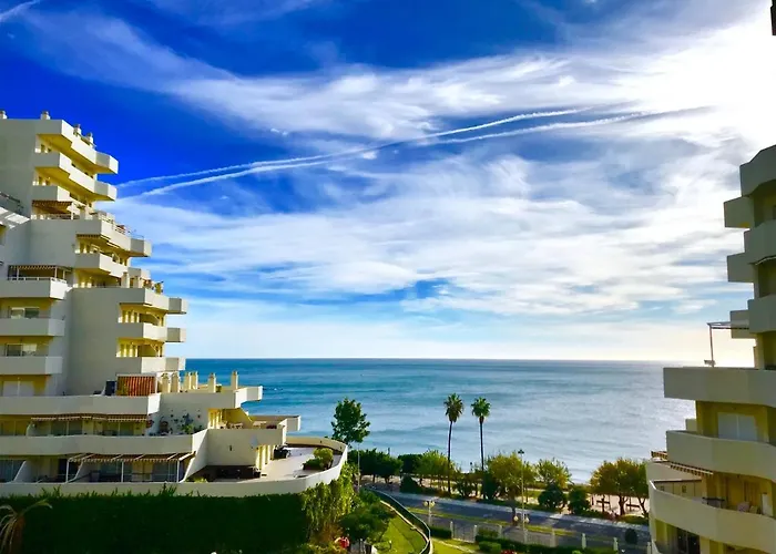 Estudios y Apartamentos Benal Beach
